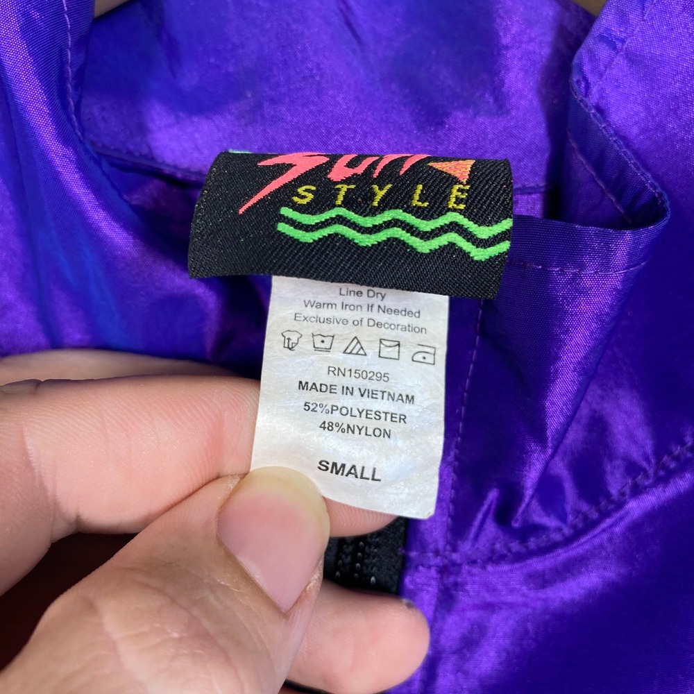 Surf Style Interplanetary Body Gear Purple‎ Iridescent Windbreaker Small 90s - Picture 7 of 8